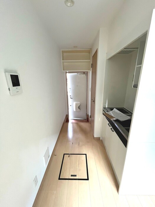 物件内観写真21　(廊下)