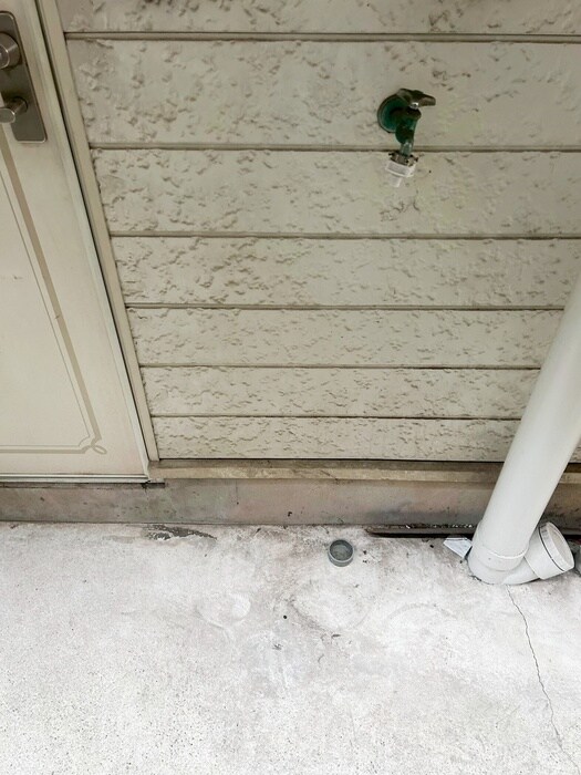 物件内観写真15　(洗濯機置場)