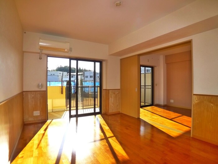 物件内観写真7　(居室)