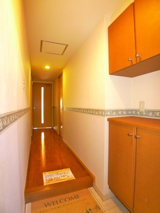 物件内観写真19　(廊下)