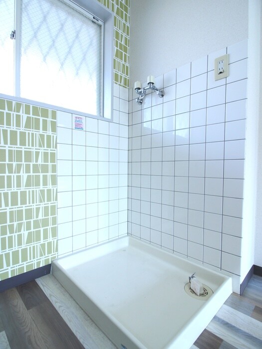 物件内観写真14　(洗濯機置場)