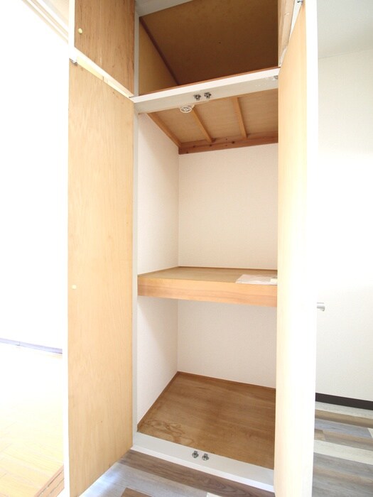 物件内観写真17　(収納)