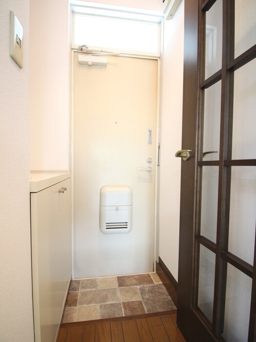 物件内観写真18　(玄関)