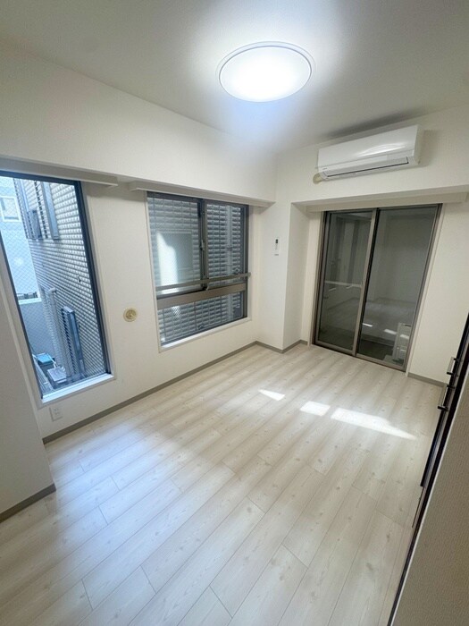 物件内観写真11　(居室)