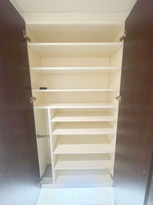 物件内観写真17　(収納)