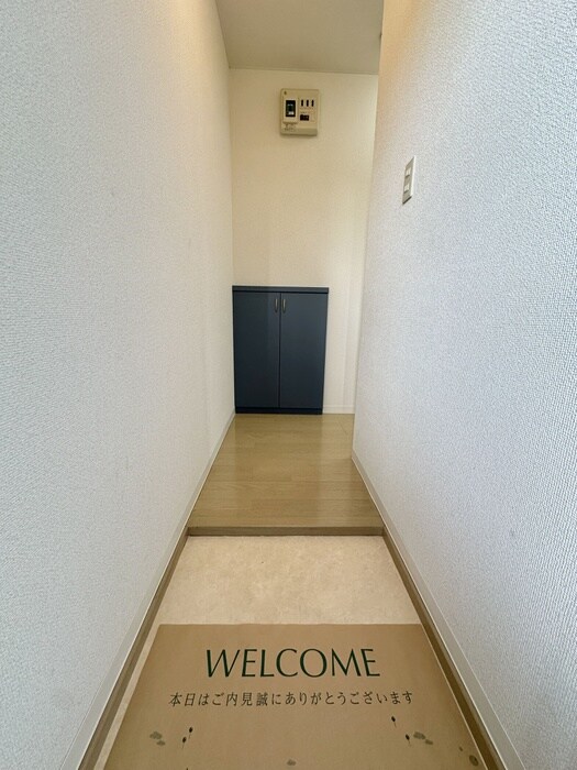 物件内観写真15　(玄関)