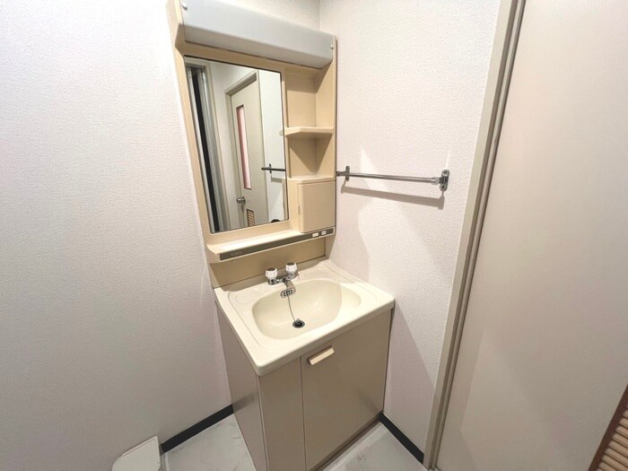 物件内観写真15　(洗面)