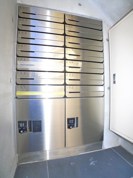 物件外観写真4　(建物設備)