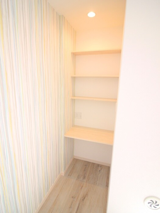 物件内観写真9　(居室)