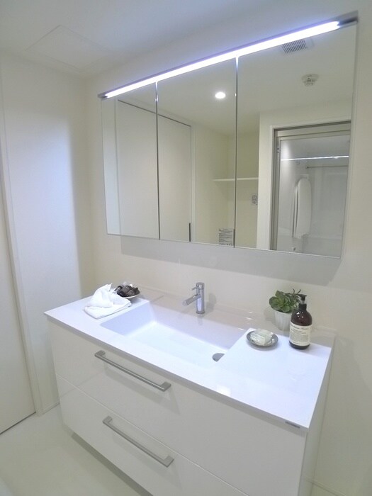 物件内観写真7　(洗面)