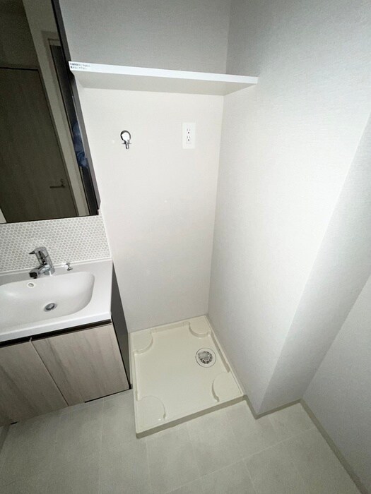 物件内観写真12　(洗濯機置場)