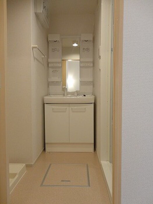 物件内観写真8　(洗面)