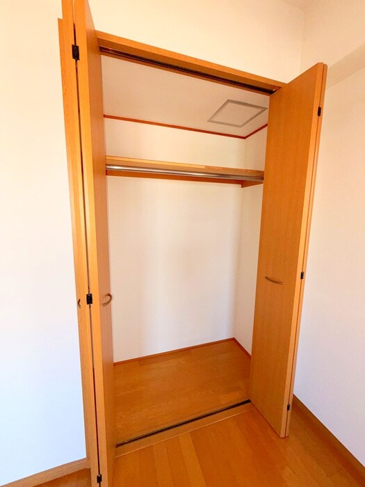 物件内観写真12　(収納)