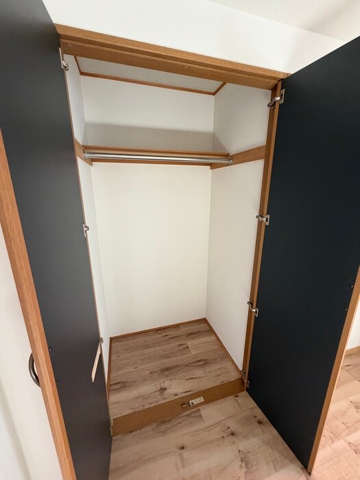 物件内観写真12　(収納)