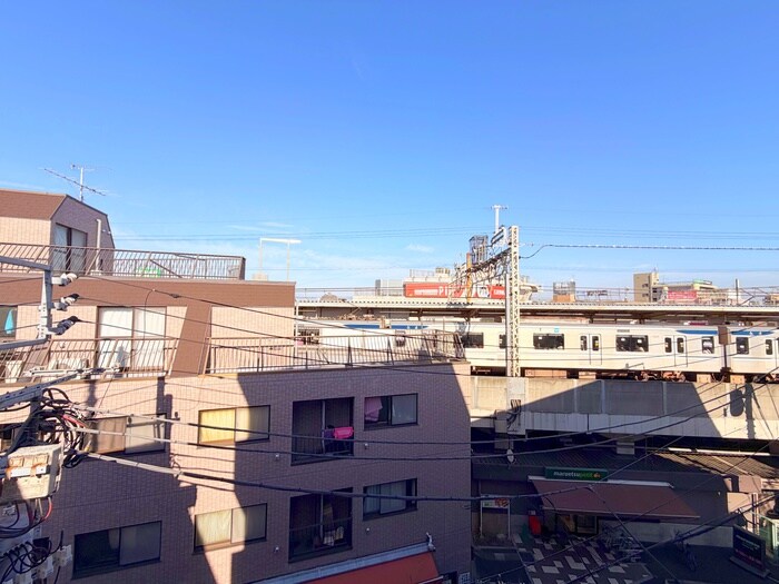 物件内観写真20　(室内からの展望)