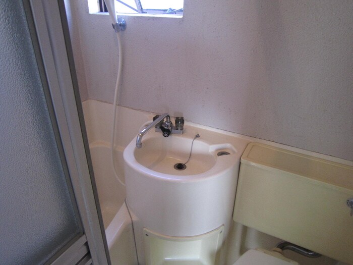 物件内観写真12　(洗面)