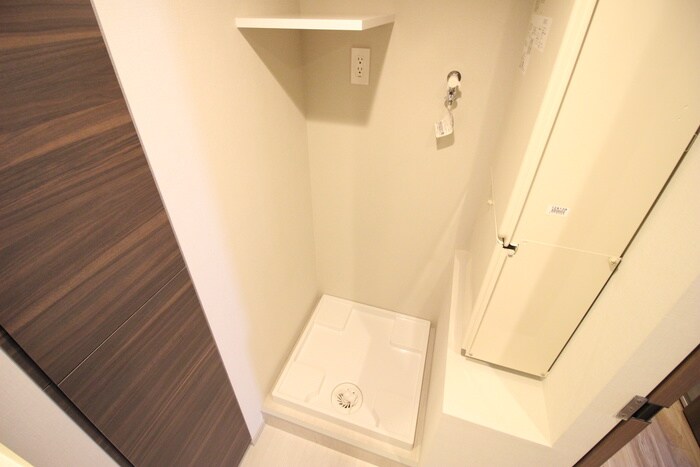 物件内観写真13　(洗濯機置場)