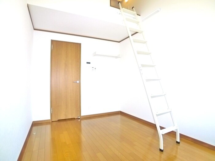 物件内観写真8　(居室)