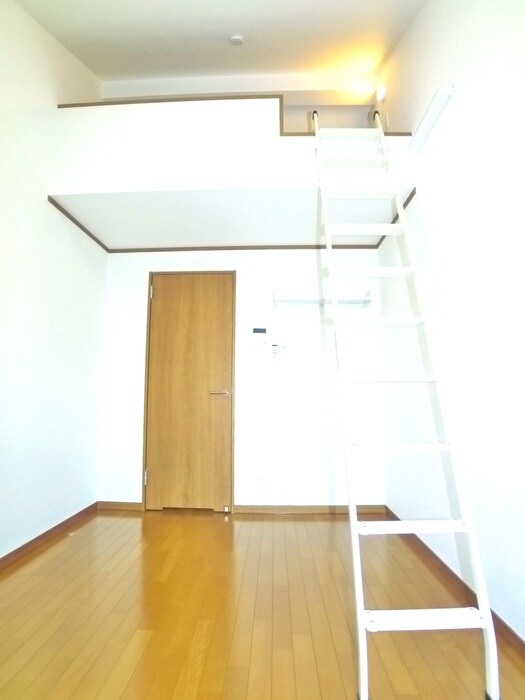 物件内観写真14　(ロフト)