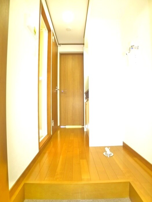 物件内観写真15　(玄関)