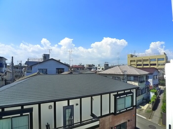 物件内観写真16　(室内からの展望)