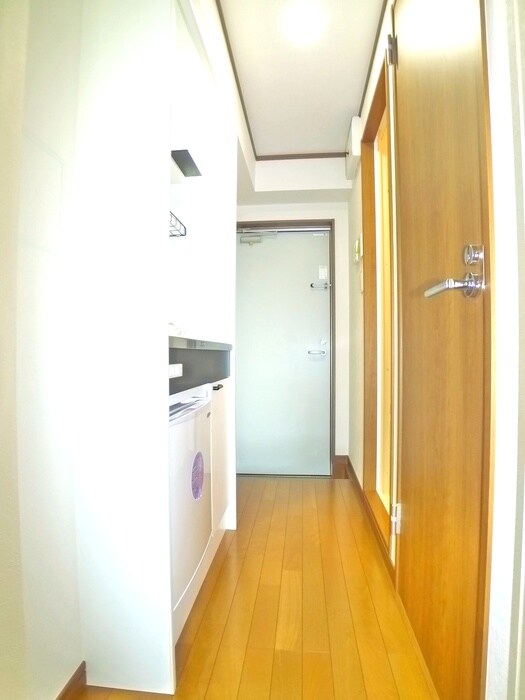 物件内観写真17　(廊下)