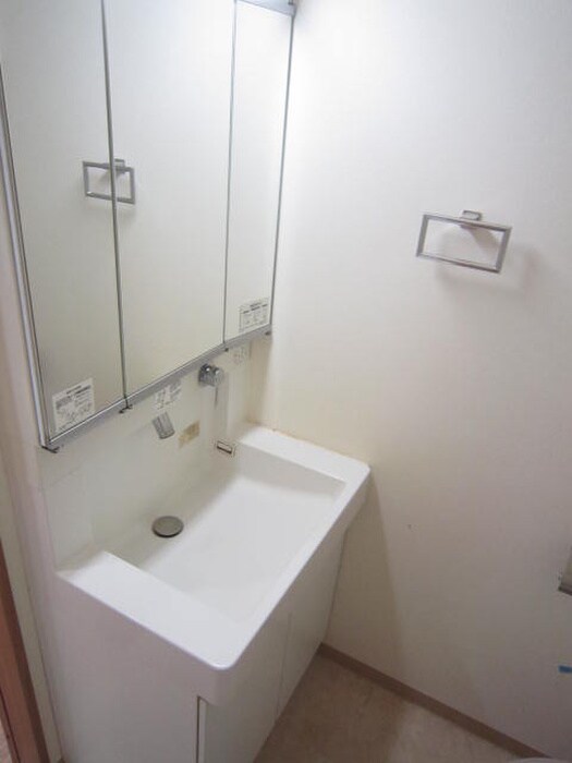 物件内観写真11　(洗面)