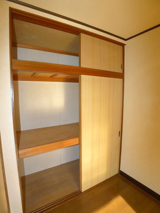 物件内観写真11　(収納)