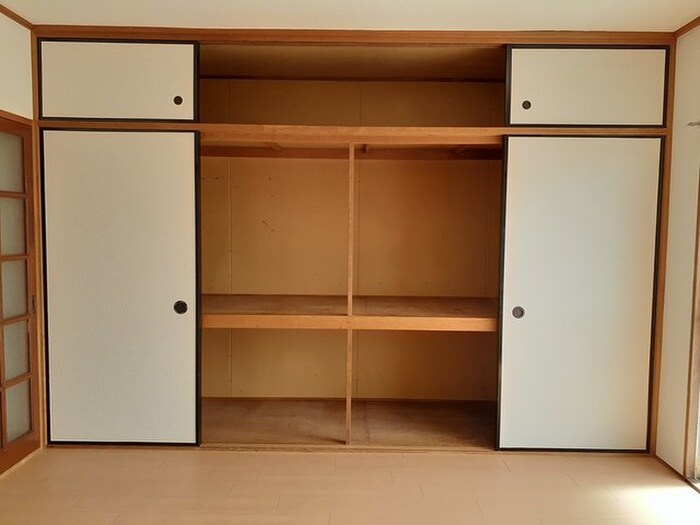 物件内観写真13　(収納)