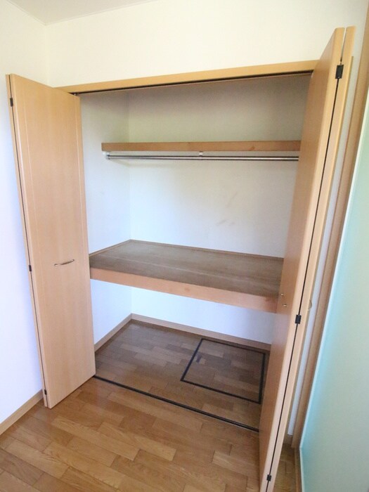 物件内観写真13　(収納)