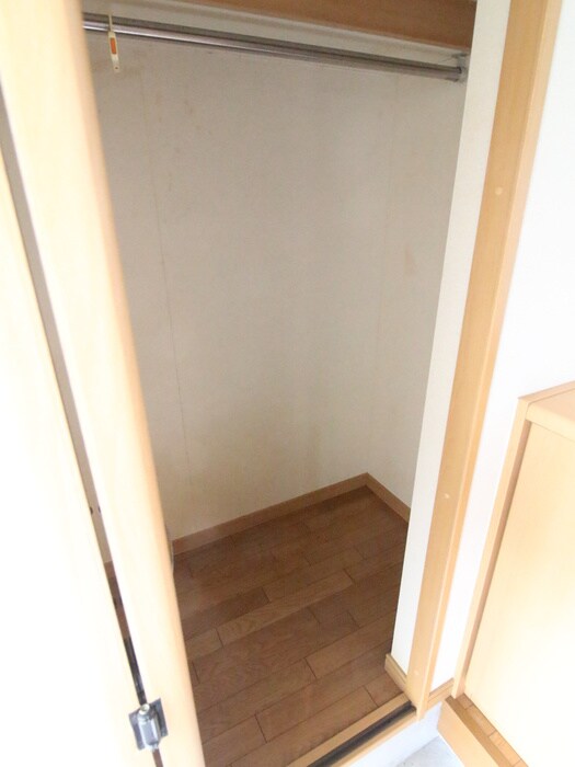 物件内観写真15　(収納)