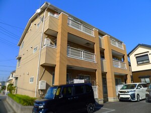 ホ－ムタウン伊草Ⅰ外観写真