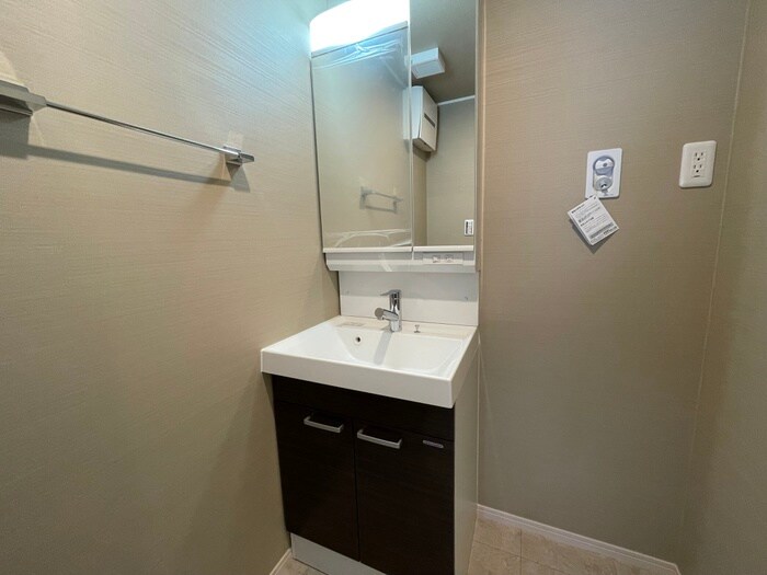 物件内観写真12　(洗面)