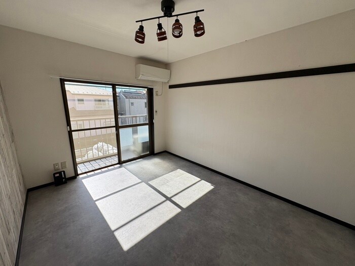 物件内観写真7　(居室)