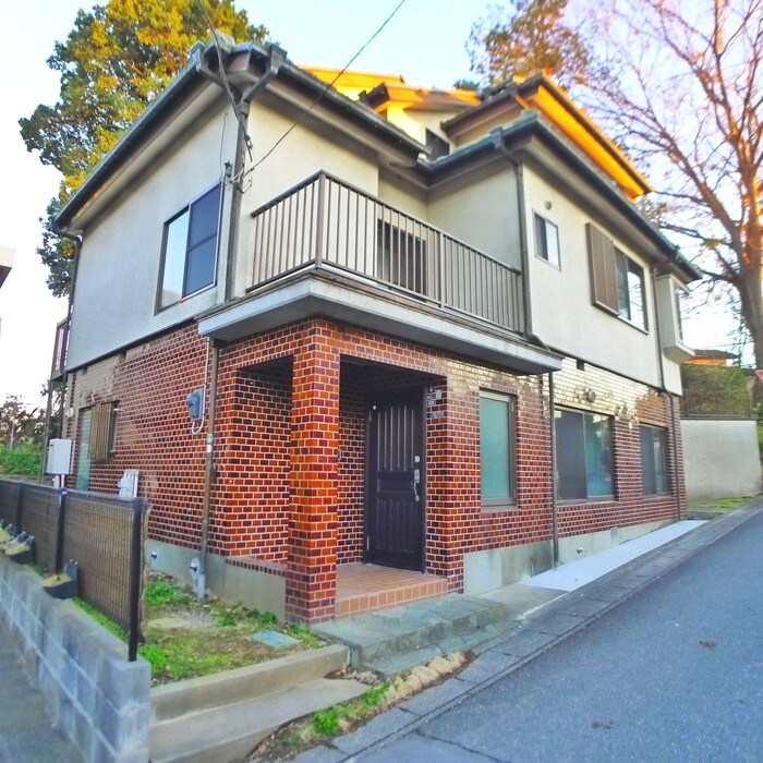 大野町４丁目貸家の外観写真