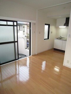 物件内観写真9　(居室)