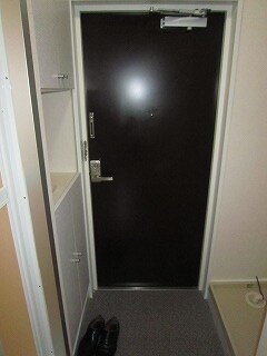 物件内観写真16　(玄関)