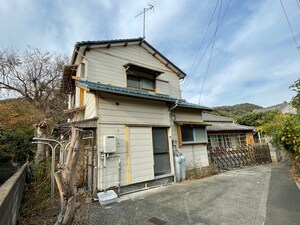 安藤貸家外観写真