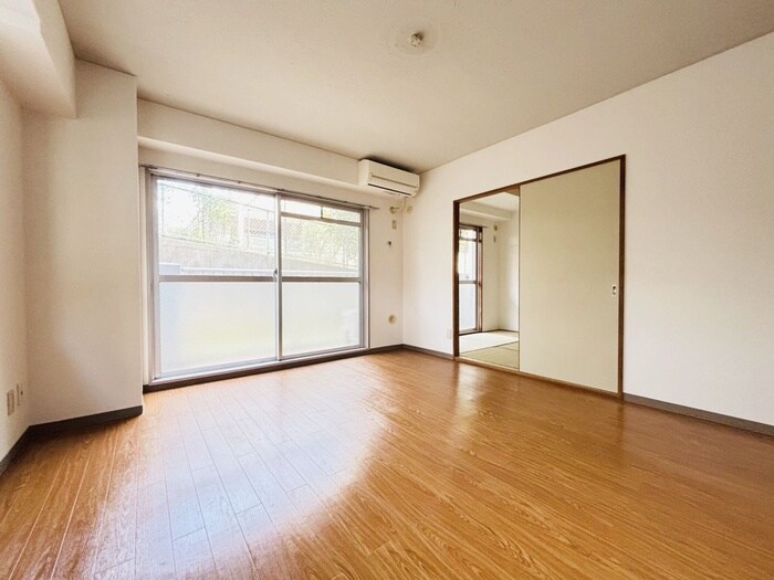 物件内観写真7　(居室)