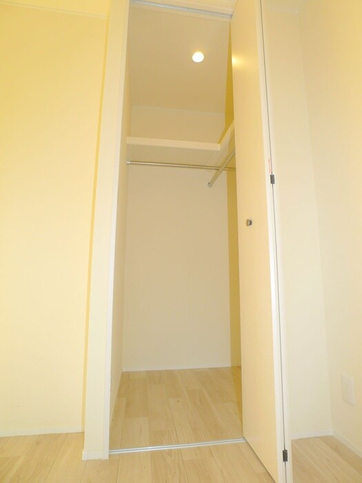 物件内観写真12　(収納)