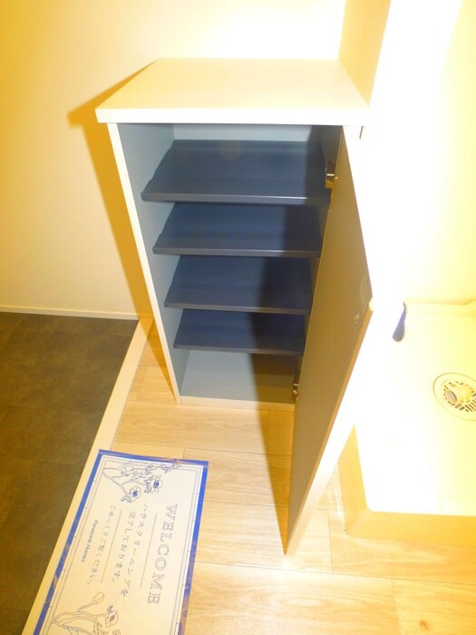 物件内観写真17　(靴箱)