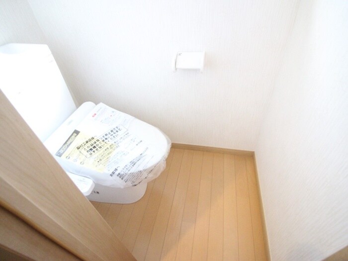 物件内観写真12　(トイレ)