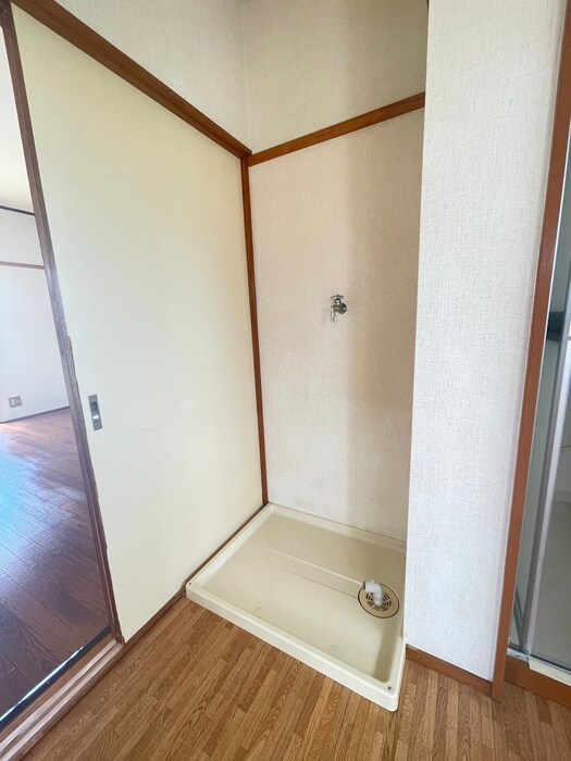 物件内観写真20　(洗濯機置場)