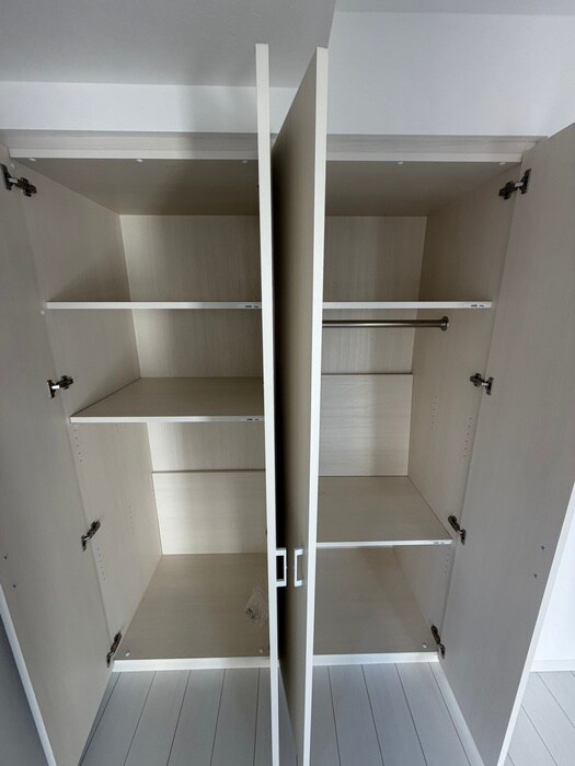 物件内観写真10　(収納)