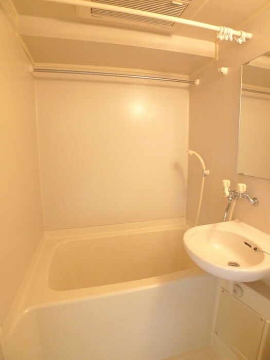 物件内観写真12　(バス／シャワールーム等)