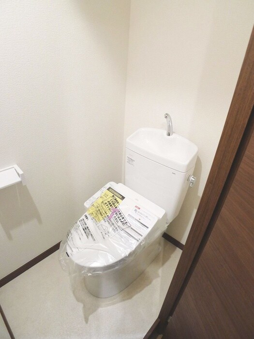 ラ・フォレ薬円台のトイレ