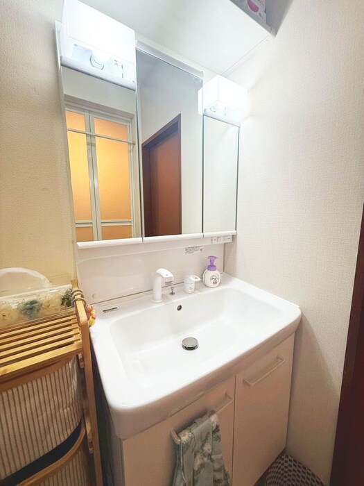 物件内観写真11　(洗面)