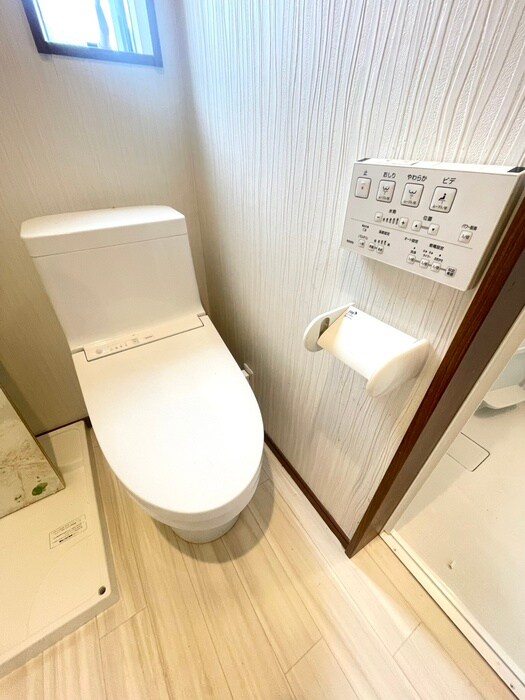 物件内観写真11　(トイレ)