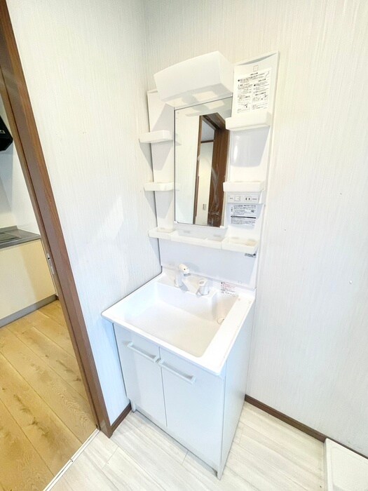 物件内観写真12　(洗面)