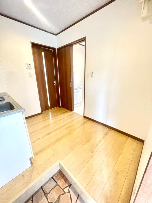 物件内観写真15　(廊下)